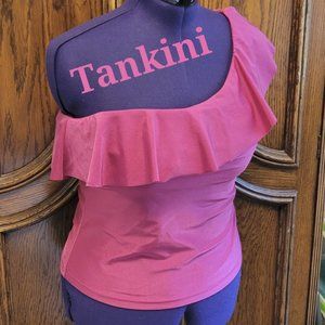 Hot pink one shoulder ruffle and one shoulder strap tankini swim top. Sz: M